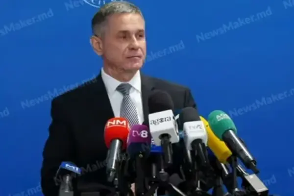 Міністр оборони Молдови не відповів журналістці російською