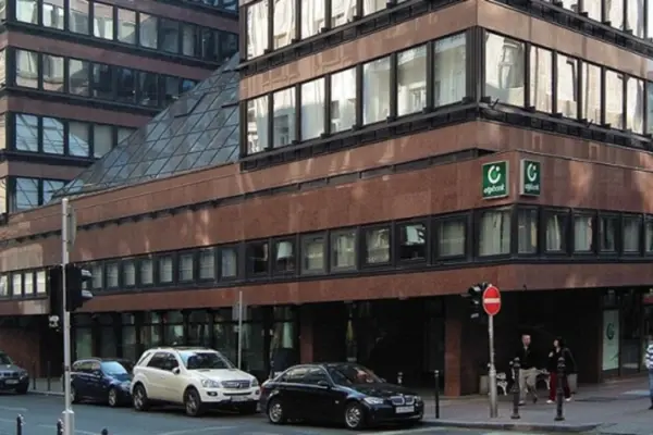 OTP Bank переглядає стратегію в Росії: відомі суми, дати та умови