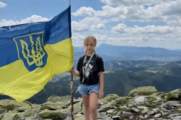 Хронологія рекорду Евеліни Саркісян: від першого походу до всіх шести двотисячників Карпат